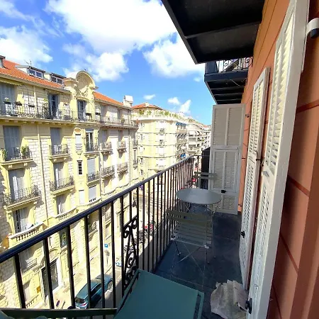 Apartament Verdi Centre Nicea